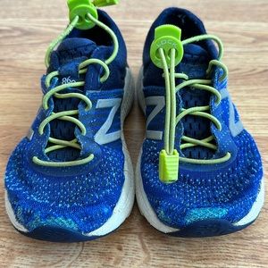 Boys New Balance 860